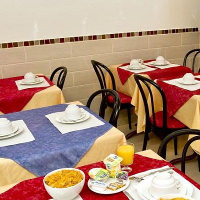 Hotel Hipotel Voltaire Bastille Parijs